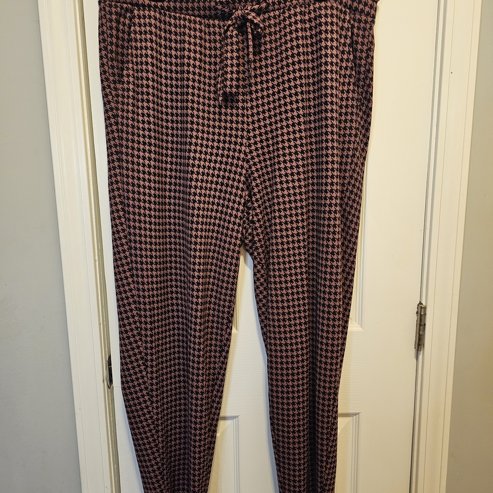 Torrid Pink and Black Houndstooth Joggers